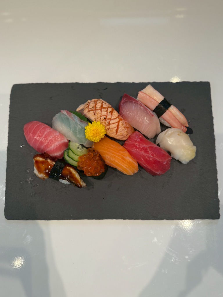 握りずし盛り合わせ10巻1人前